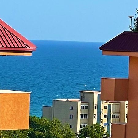 Apartamento Con Piscina Y Gran Terraza Con Vistas - Muy Cerca De La Playa, El Centro Y La Estacion Apartman Vilassar De Mar Kültér fotó